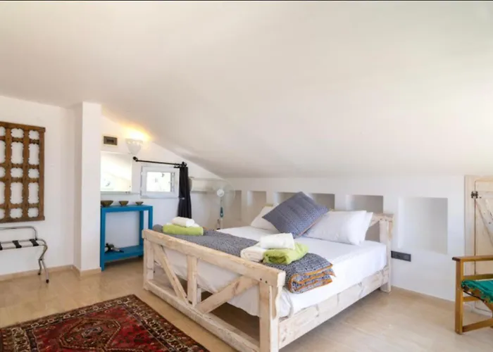 Villa Toros, 5 Rooms,10 Persons, Sea Views And Private Pool