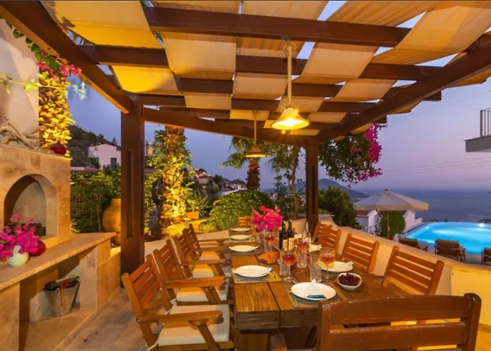 Villa Toros, 5 Rooms,10 Persons, Sea Views And Private Pool *