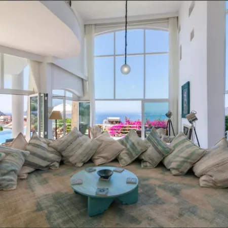 Toros, 5 Rooms,10 Persons, Sea Views And Private Pool